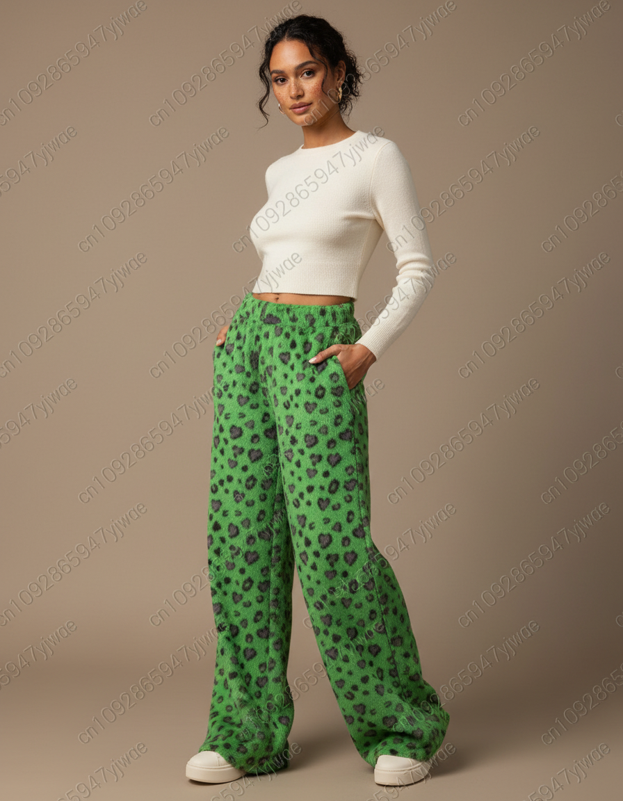 Pantalon Léopard Vert Ample Doux Motif Cœurs - Molleton